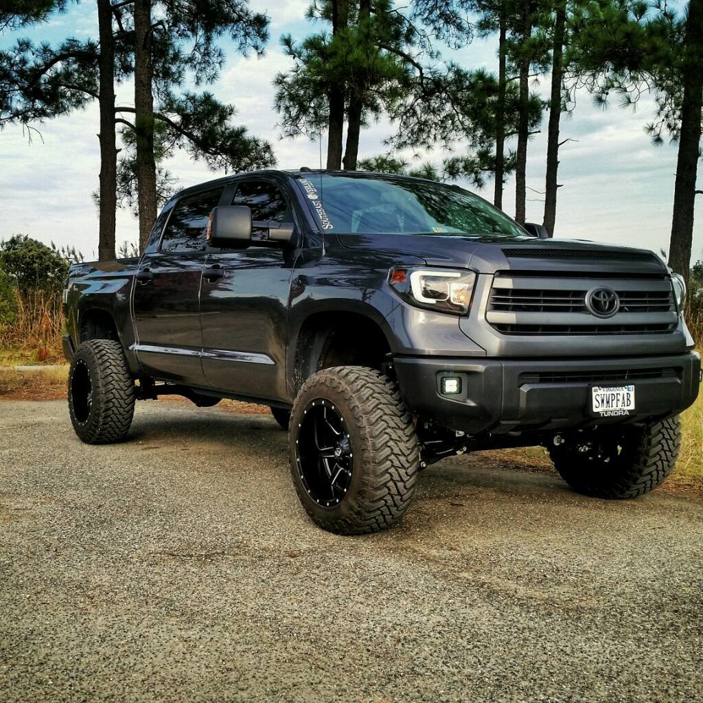 Автомобили тойота тундра. Тойота тундра. Toyota Tundra 4x4. Той-то тундра. Toyota Tundra 4x4 Tuning.