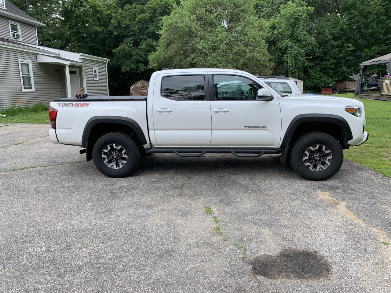 tacoma 2 inch leveling kit