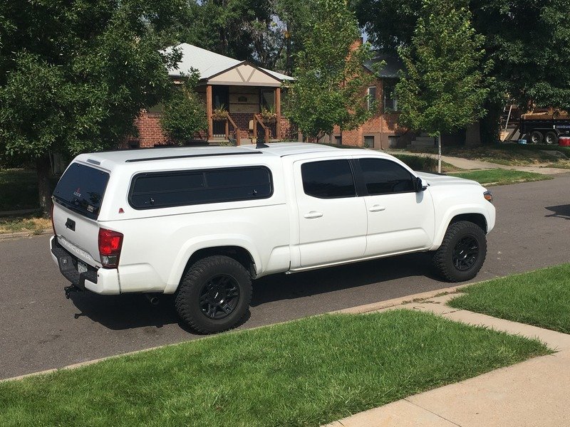 Leer 100xl Xr On A White '16 Access Cab 