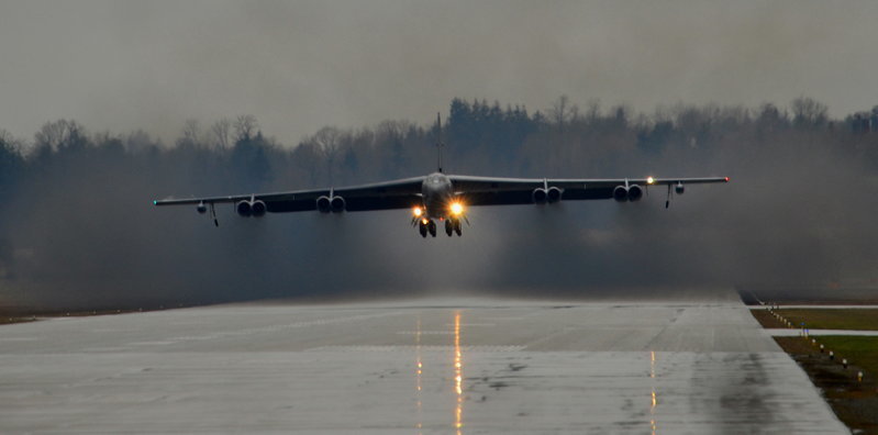 B52 takeoff color.jpg
