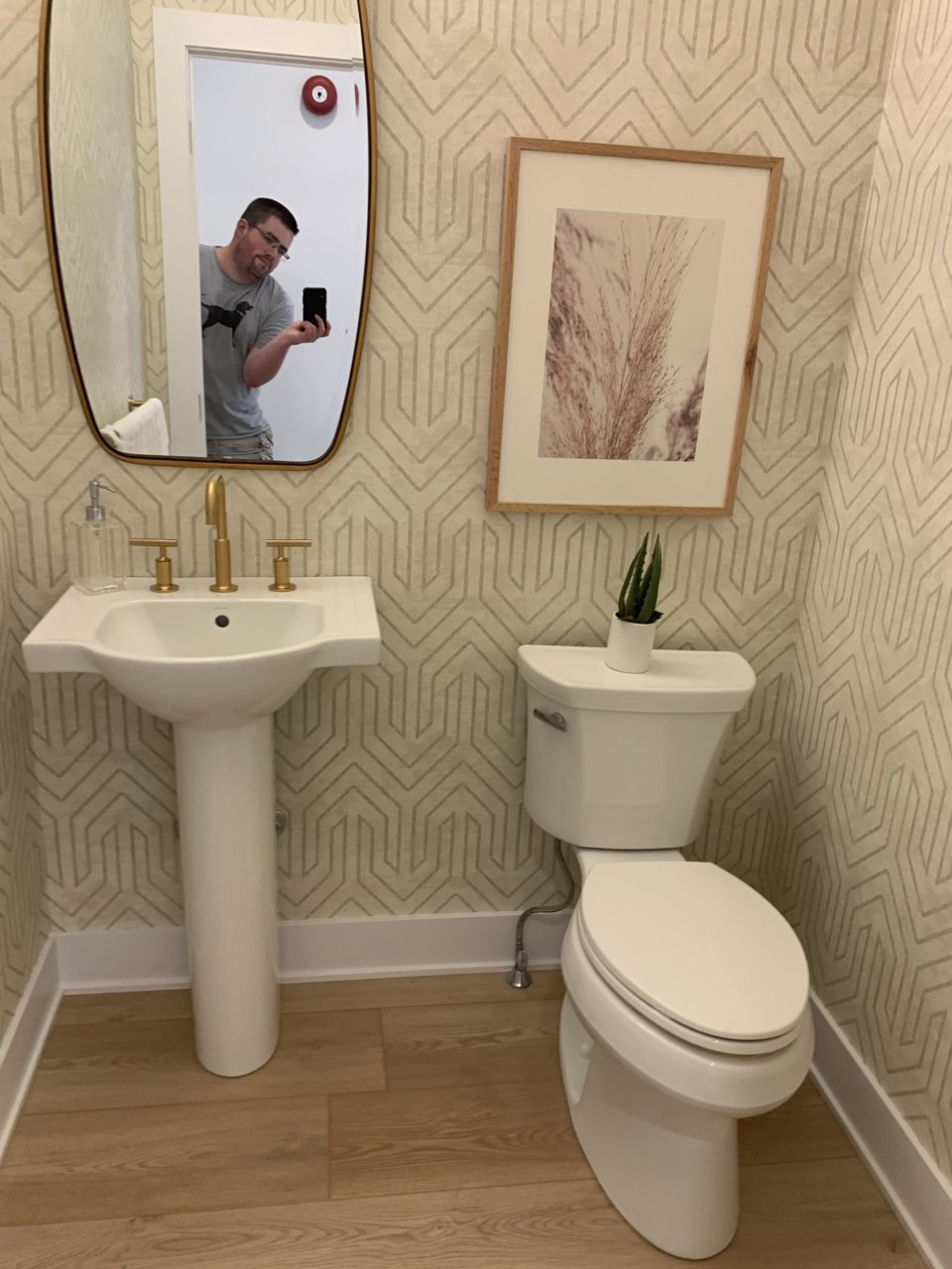 B63D446B-02AE-4F0E-BD0E-5A9457B9F5FF.jpg