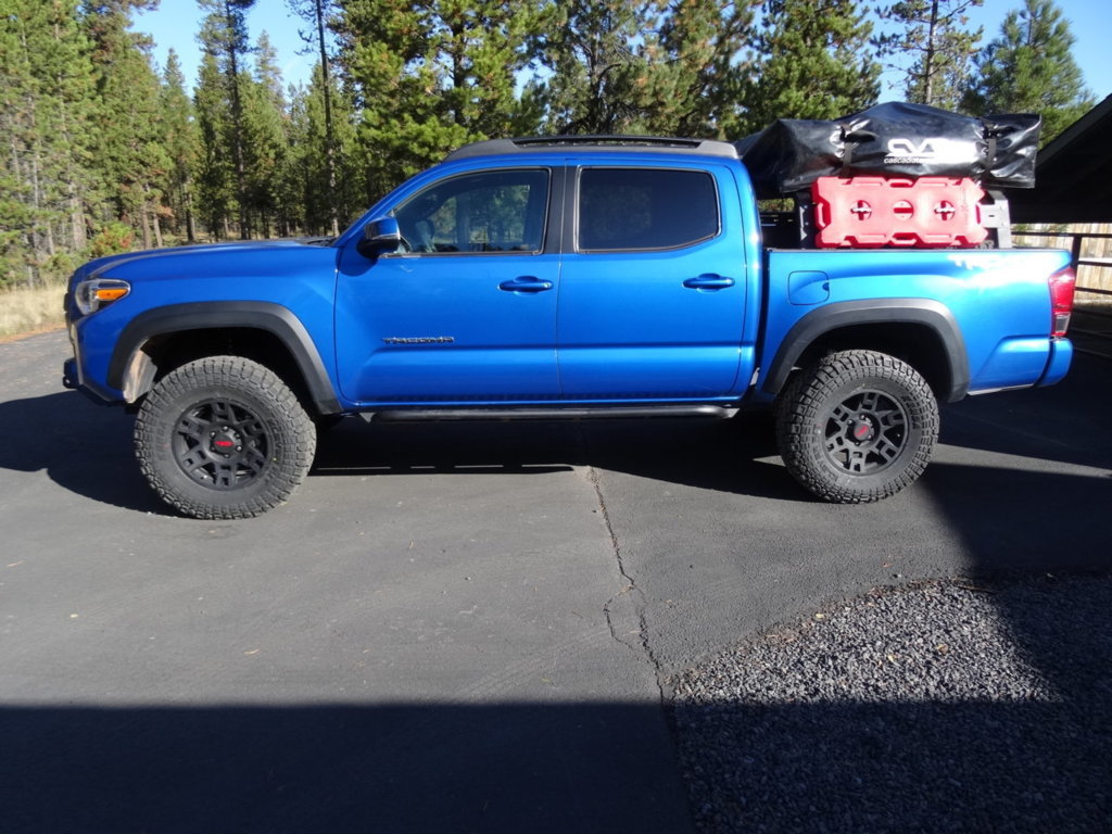 Anyone running 33x10.5 inch tires on a stock Tacoma with TRD Sport ...