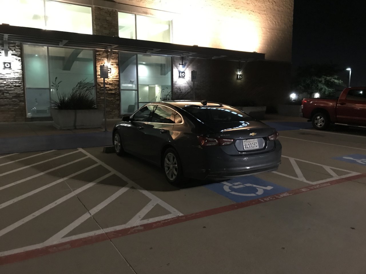 B8865E5B-AEF4-4F34-8D98-424FE382AF45.jpg