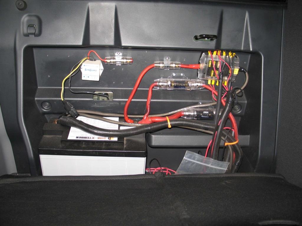 BackSeat_eaec6c0d5607830824b59b16b7b0c7c85ad4b6de.jpg