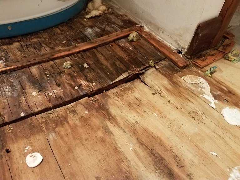 Badfloor.jpg