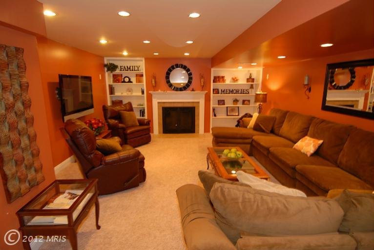 Basement_118277d47456dff6ee3efccaf57bb48b17cd1f7f.jpg