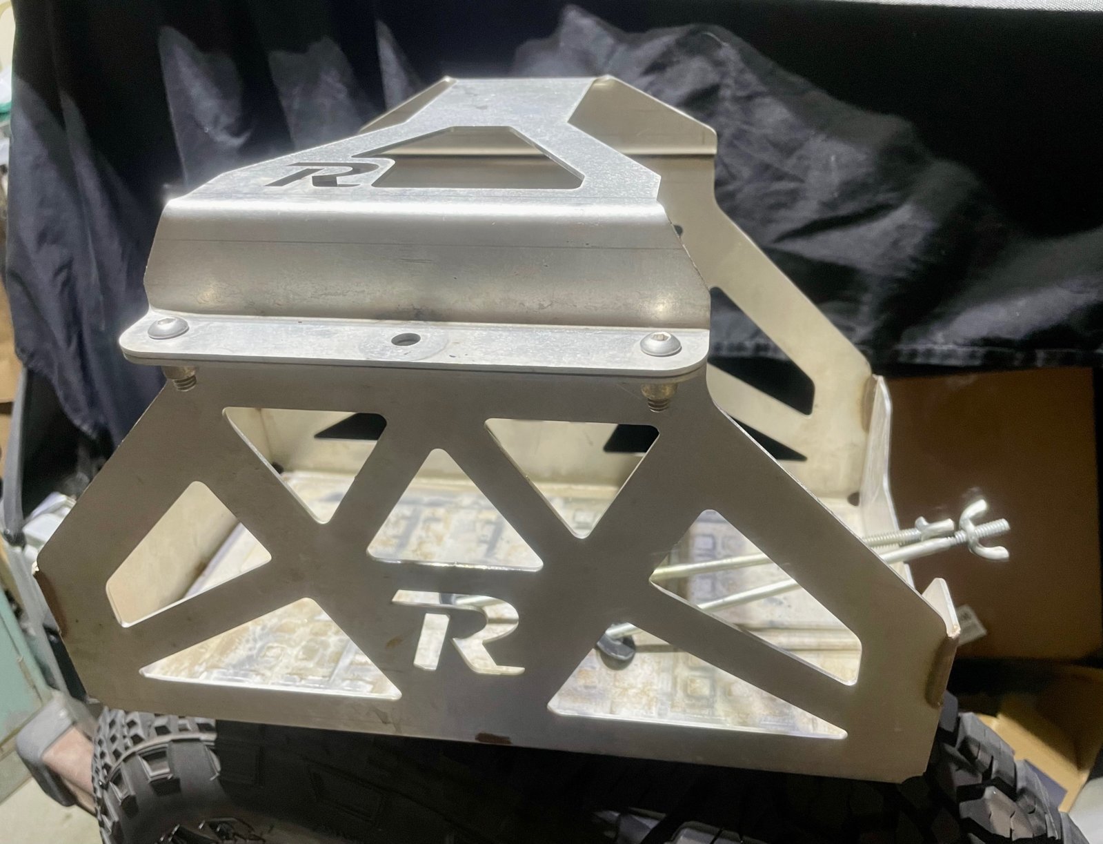 Battery Box 02.jpg