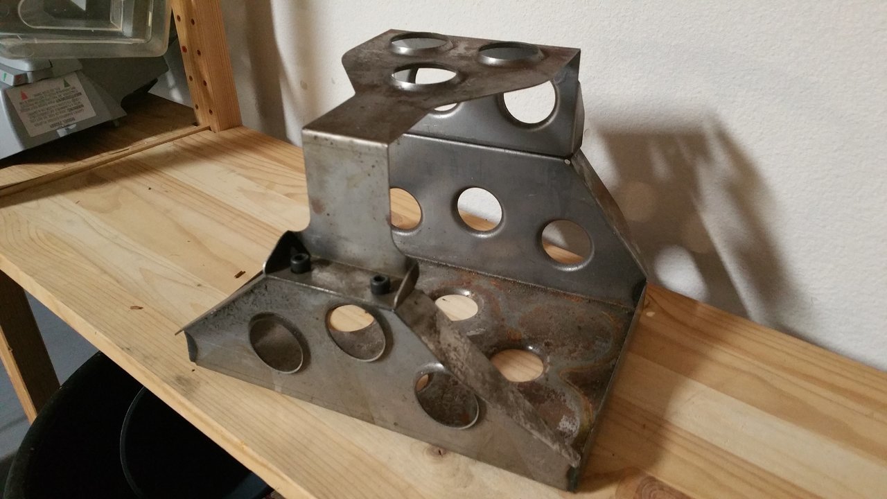 battery brackets.jpg