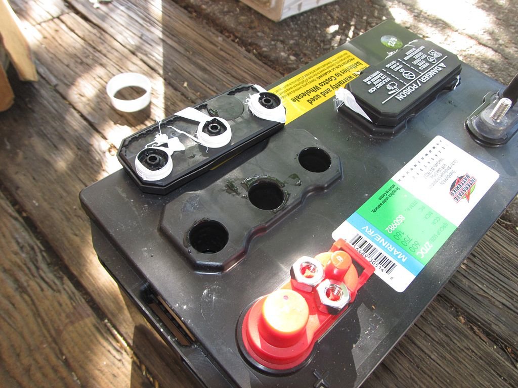 battery cap.jpg