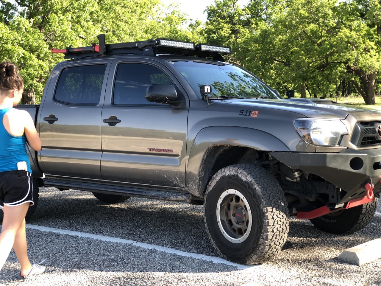 Roof rack with light bar | Tacoma World