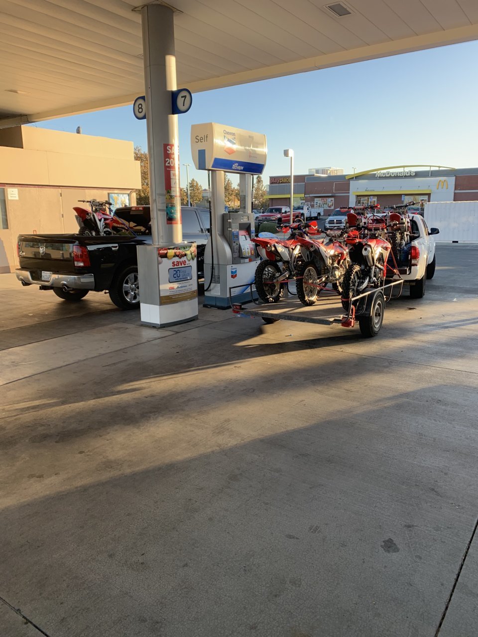 BCEF71A2-2933-4501-8A25-E5C7EA233CEA.jpg