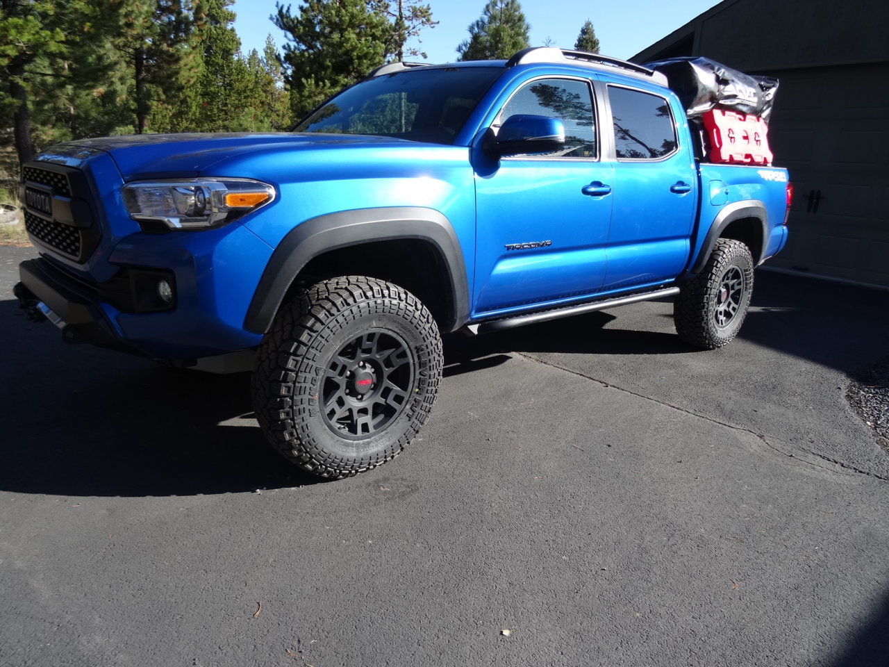 Anyone running 33x10.5 inch tires on a stock Tacoma with TRD Sport ...