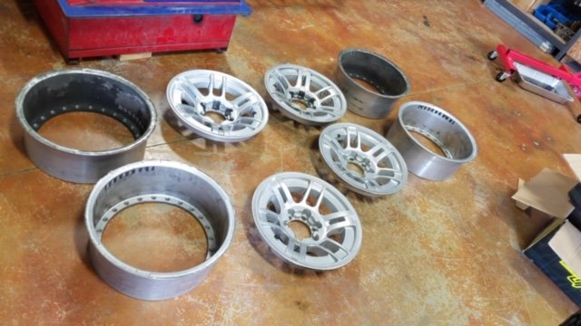 beadlock dissasembled pic.jpg