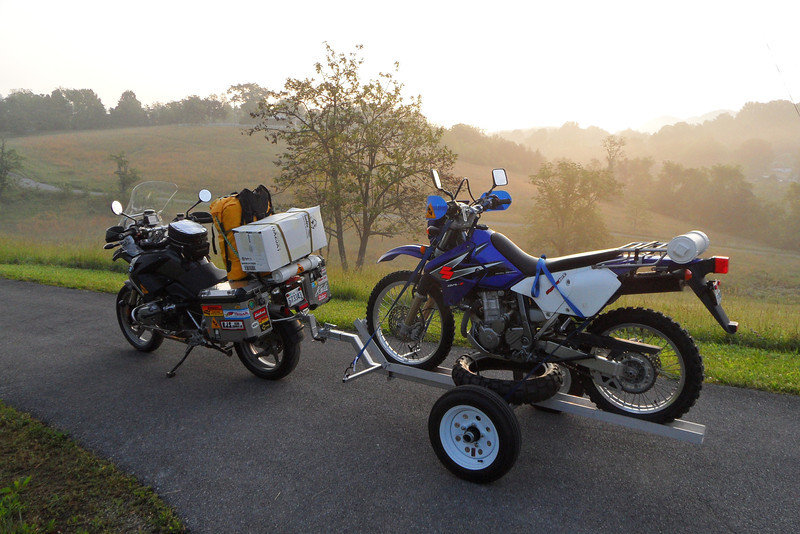 beairmo_BMWtrailerDRZ400_zps2315a32e.jpg