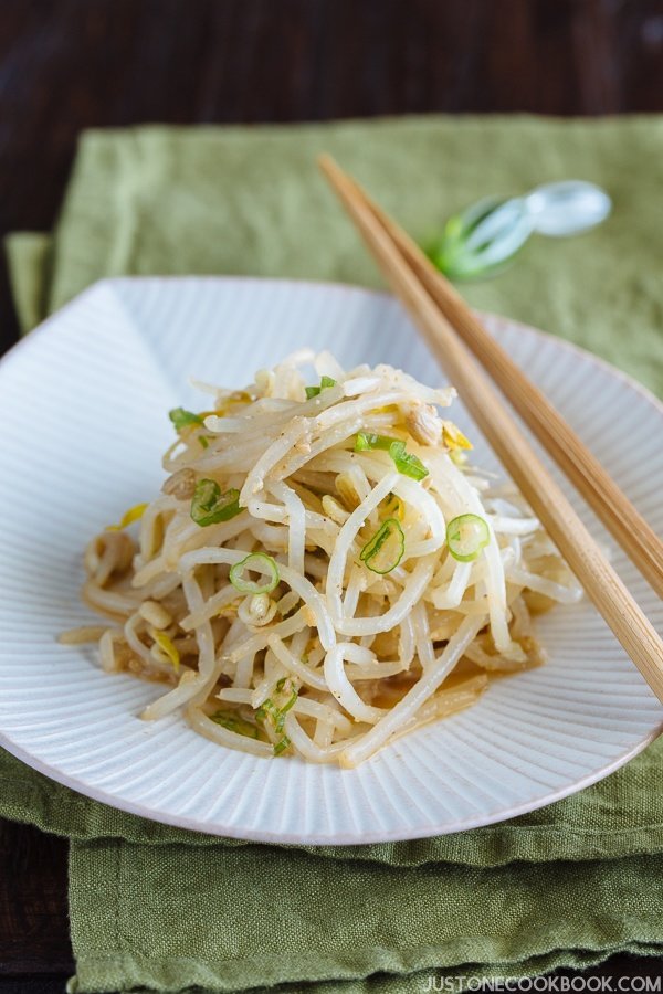 Bean-Sprout-Salad-IV.jpg