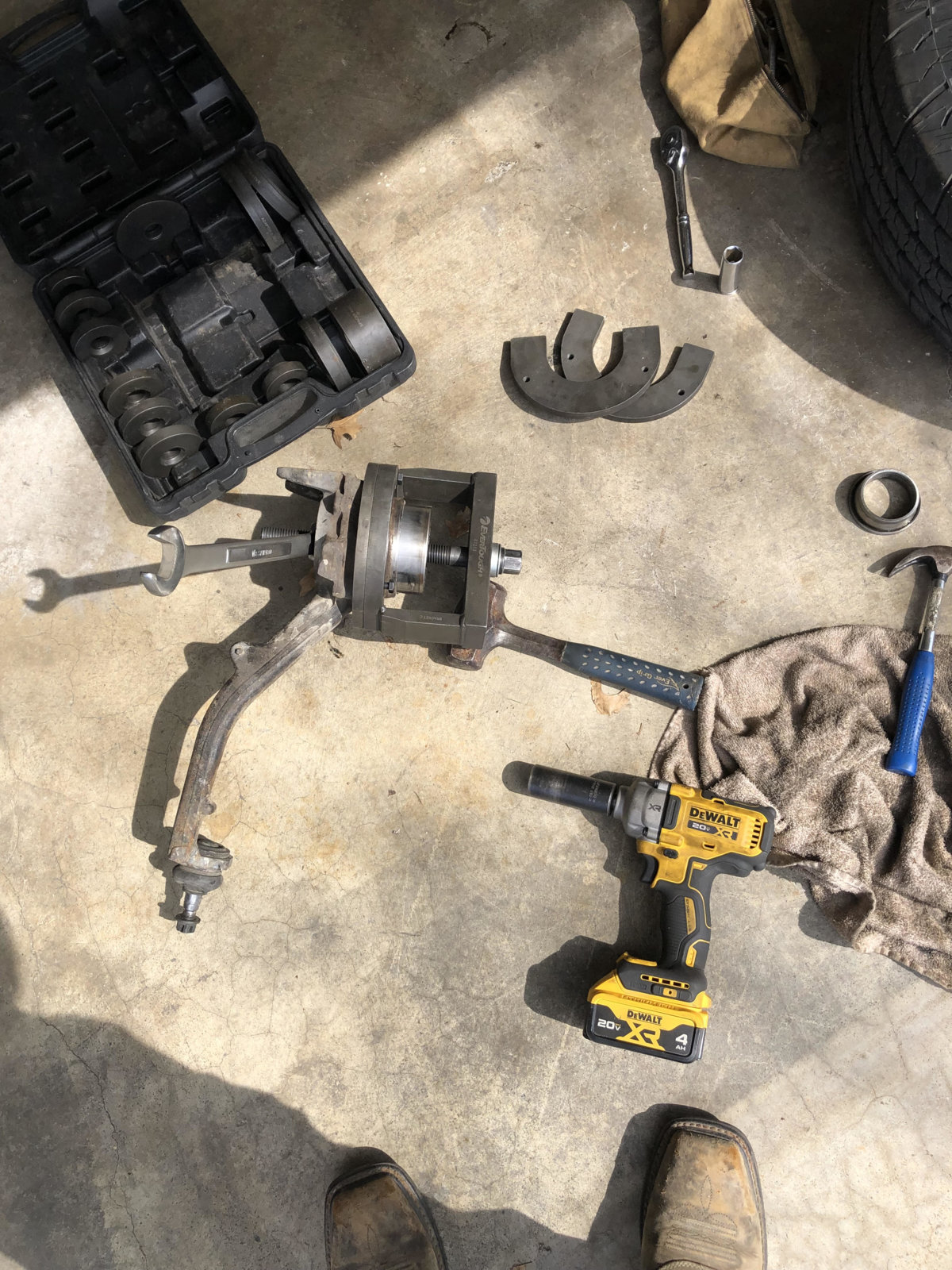 bearing puller.jpg
