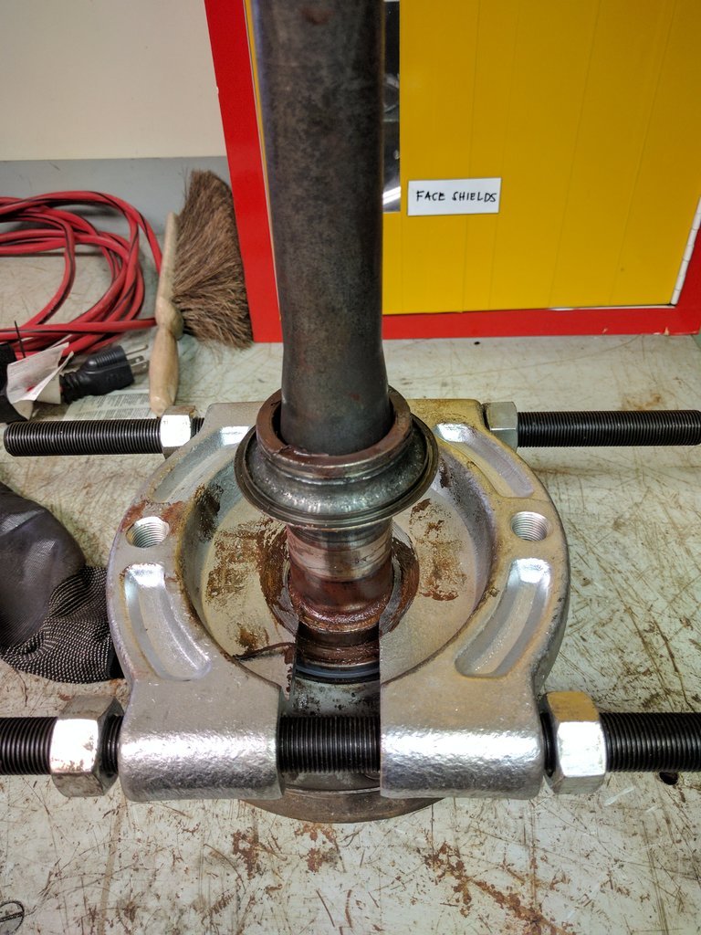 bearing puller2.jpg