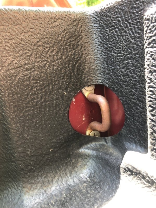 Bed Cleat Closeup.jpg