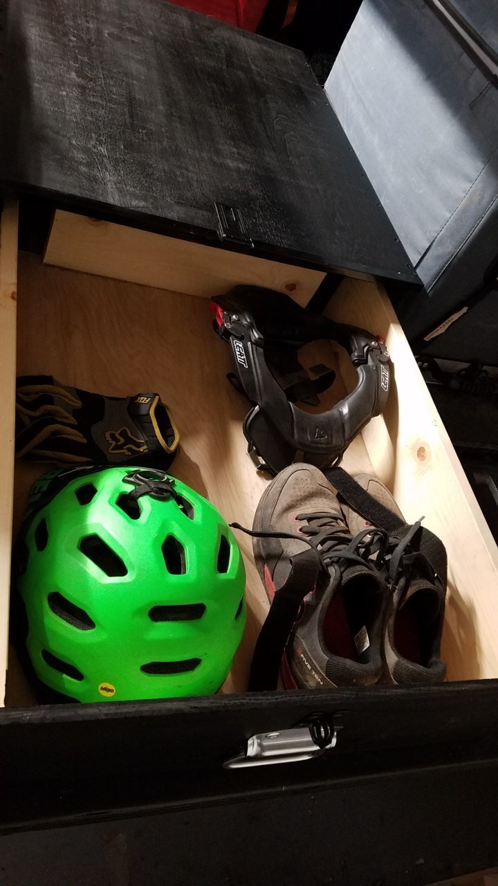 bed drawer 3.jpg