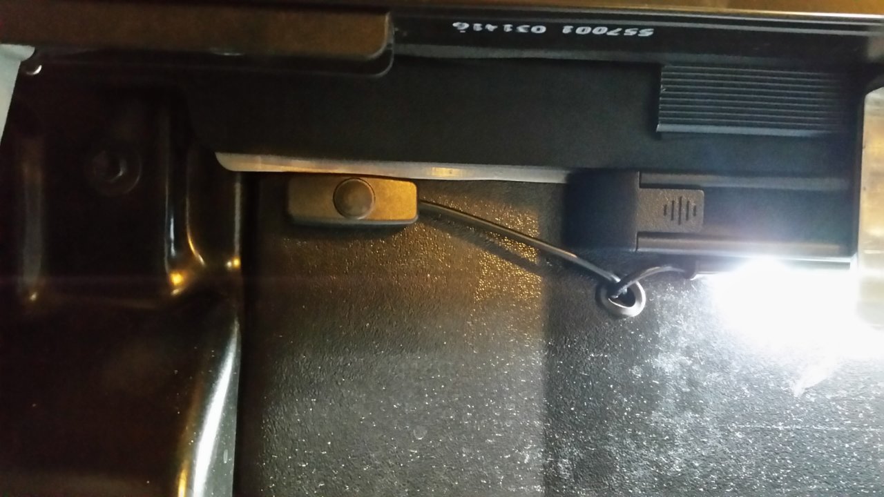 Bed light switch.jpg