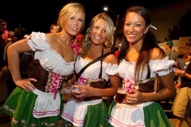 beer-wenches-stag-weekend.jpg
