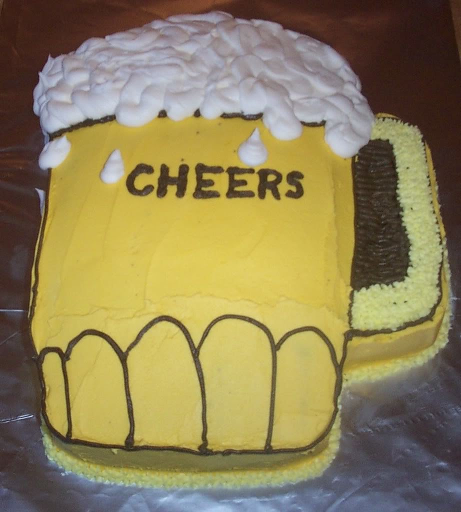 Beer_Mug_Cake_8e37cb764ce5d22eb3d5f9b3437647a1e8b9e642.jpg