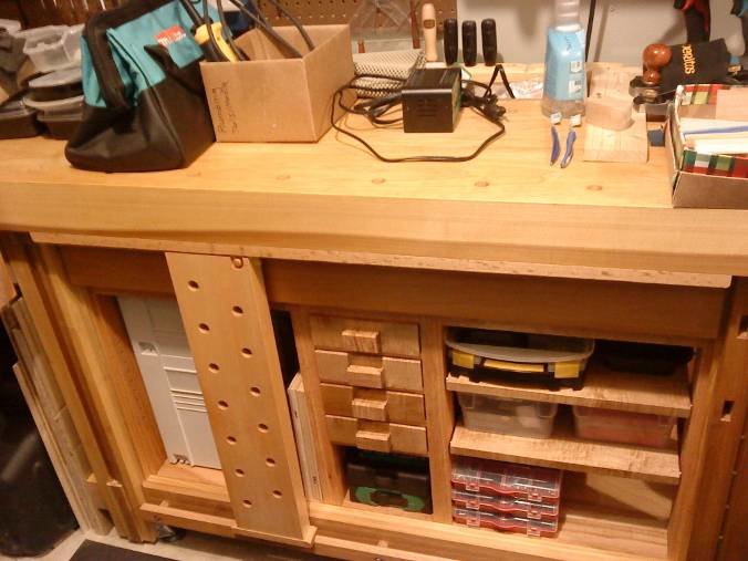 bench-storage-217333_b9fb54bbb0b24dd718f65fb8e10ca98d0bf9b00f.jpg