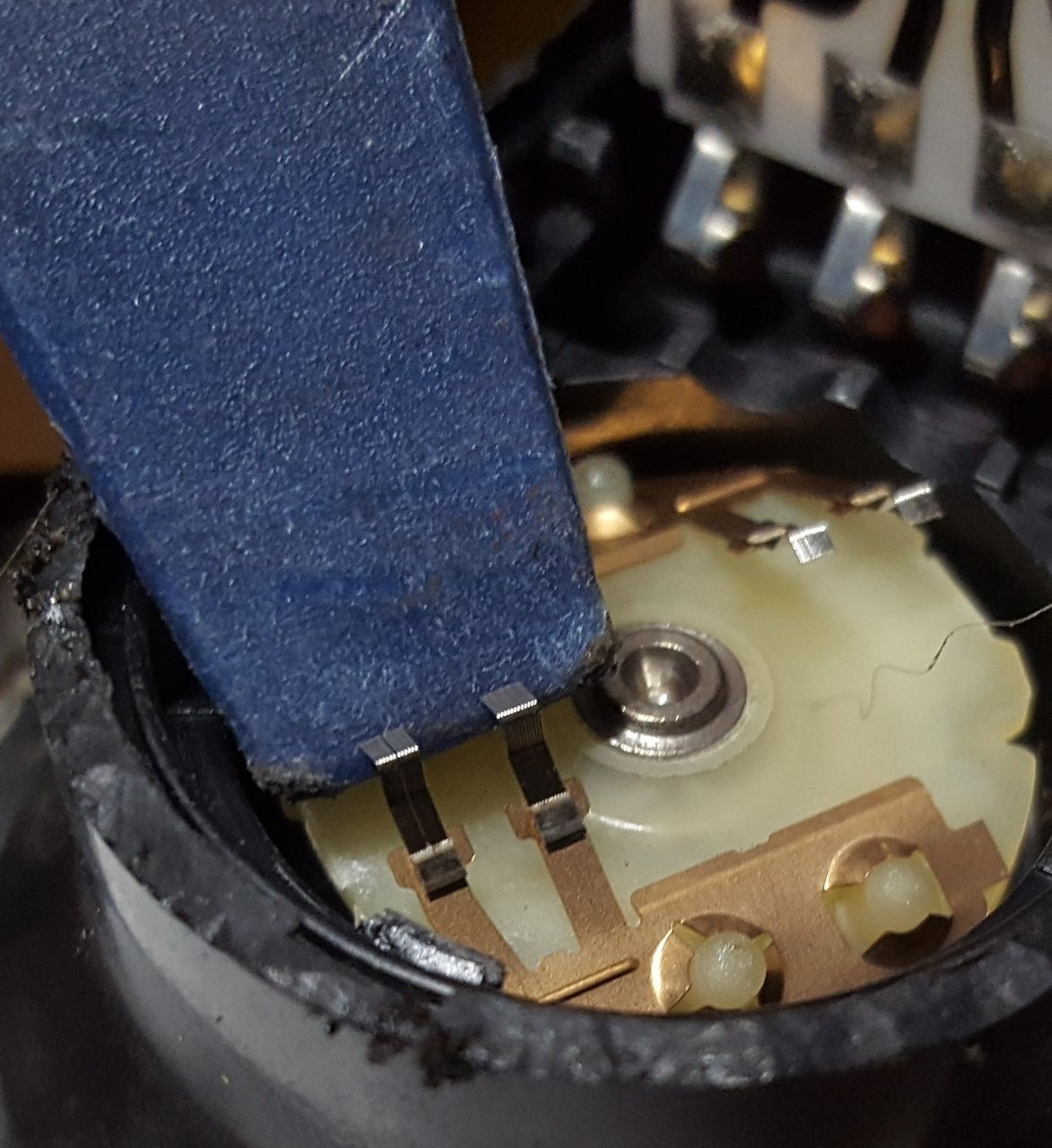 Bending Contact Tabs.jpg