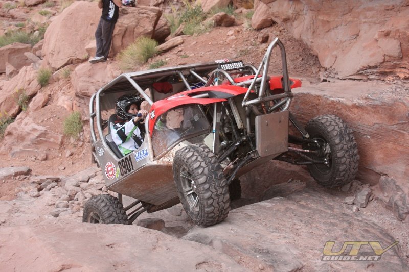 Best-Side-by-Side-UTV-for-Rock-Crawling.jpg