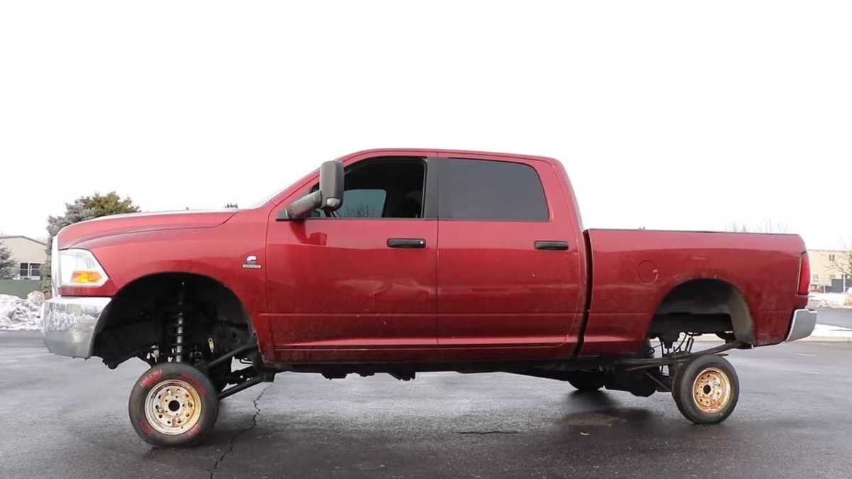 big-car-small-tires-12882.jpg