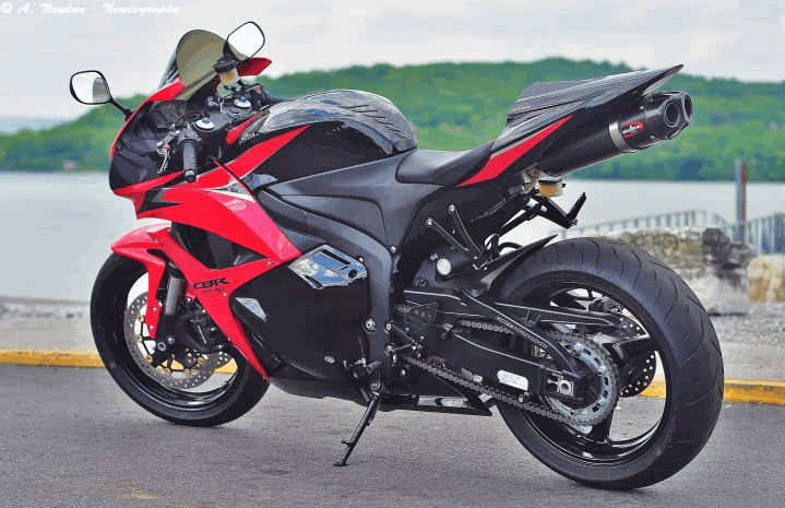 bikepicture42_b8ec75660b4d995173beb1c352706279a0126147.gif