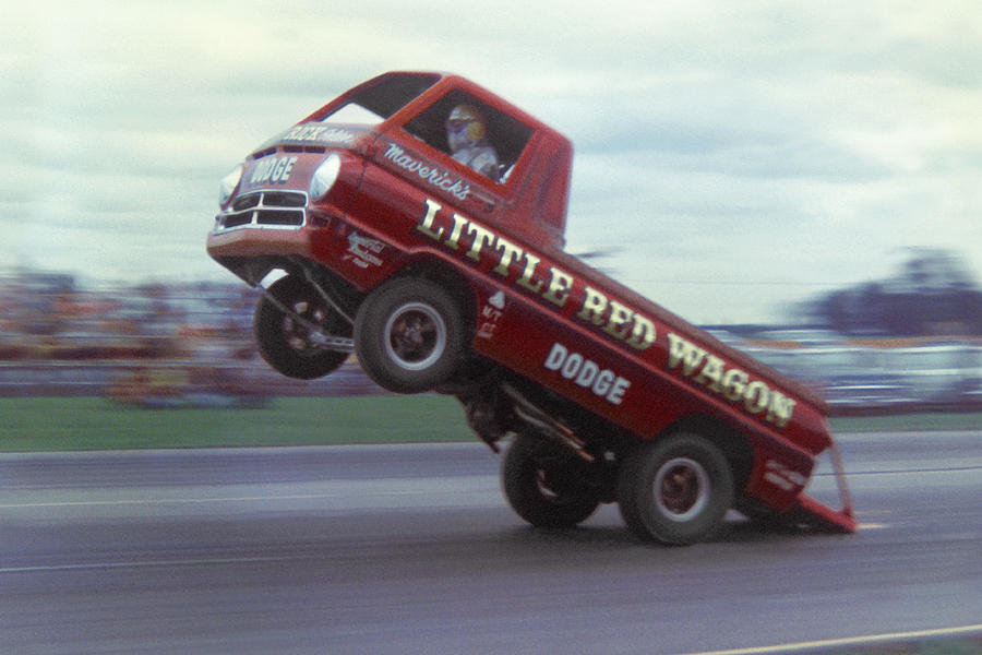 bill-maverick-golden-in-the-little-red-wagon-mike-mcglothlen.jpg