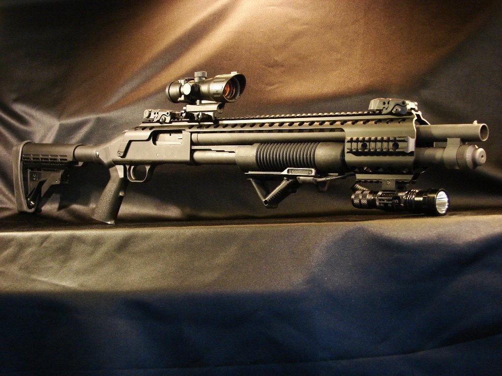 Black Aces Moss 500 1.jpg