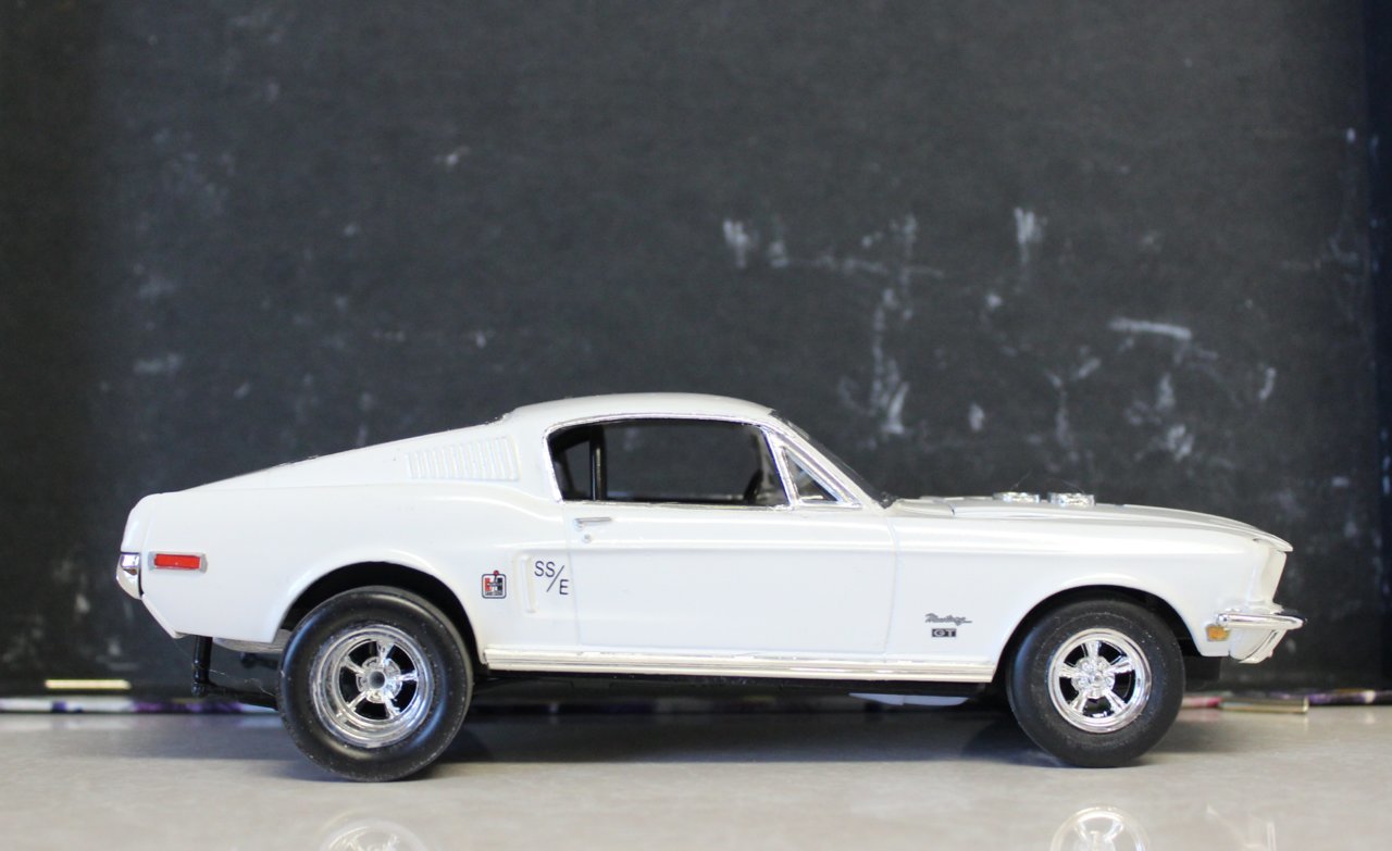 black and white 4 008.jpg