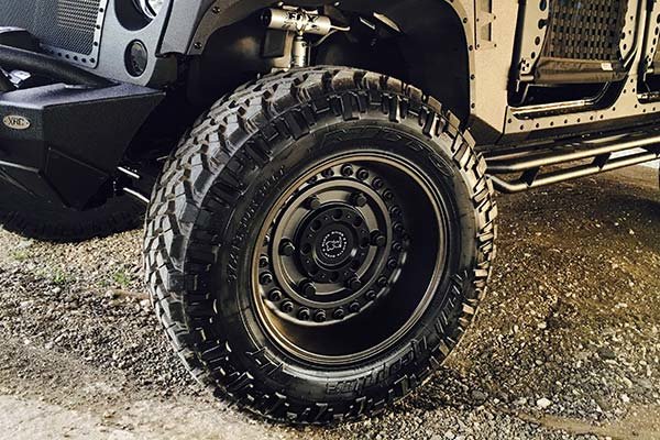 black-rhino-armory-wheels-lifestyle.jpg