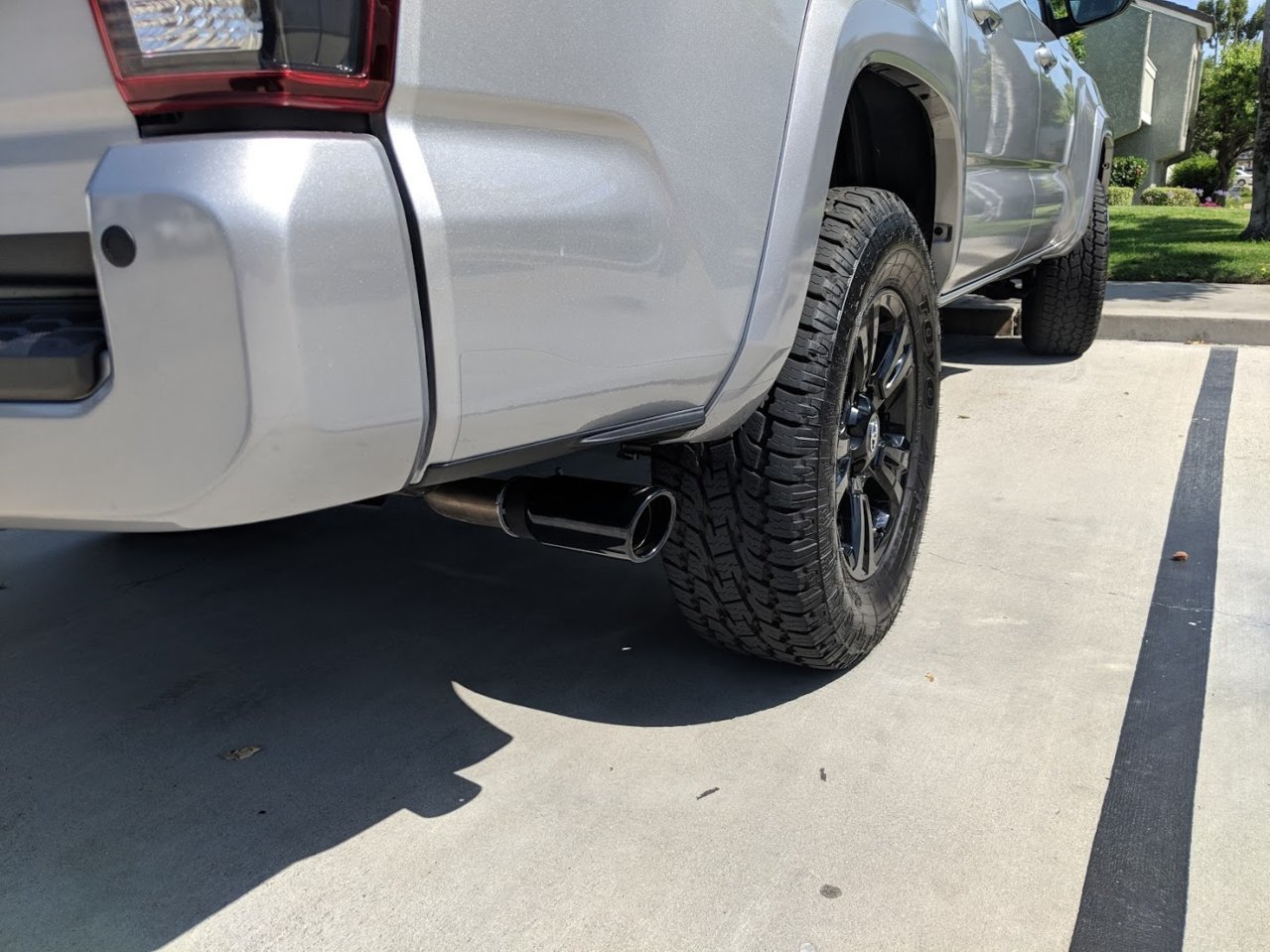 OEM Black chrome Exhaust tip vs. Regular chrome World