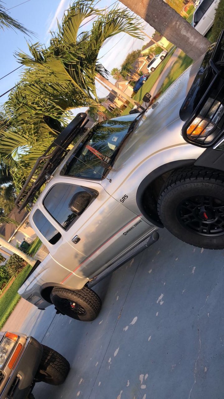 Black wheels driveway.jpg