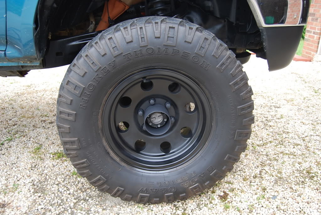 Black_Wheels_b6a6511557b6fd88cb1c7dfc3fd1128ef04f5ad2.jpg