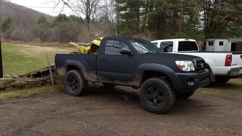 blacktruck.jpg