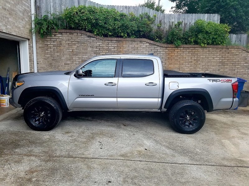 BlackWheels.jpg
