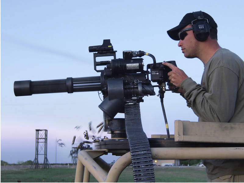 BlakeMinigun_73ac5847e5eac4875c6e5479a1e3ccbe8cdb80dd.jpg