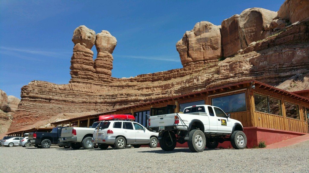 bluffUTAH_zps7c15pyce_44a3ad9379a31eff7ae3f4b95bc103ef133fc89a.jpg