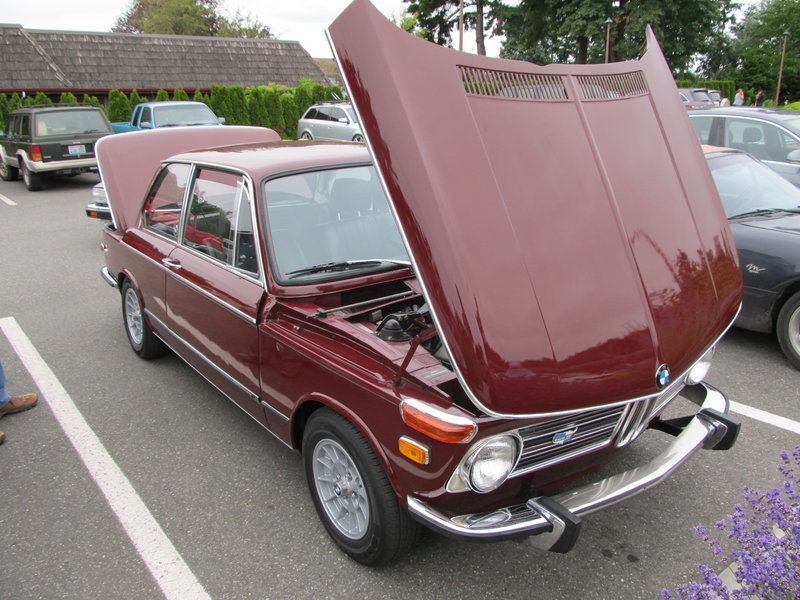 BMW 2002 1.jpg
