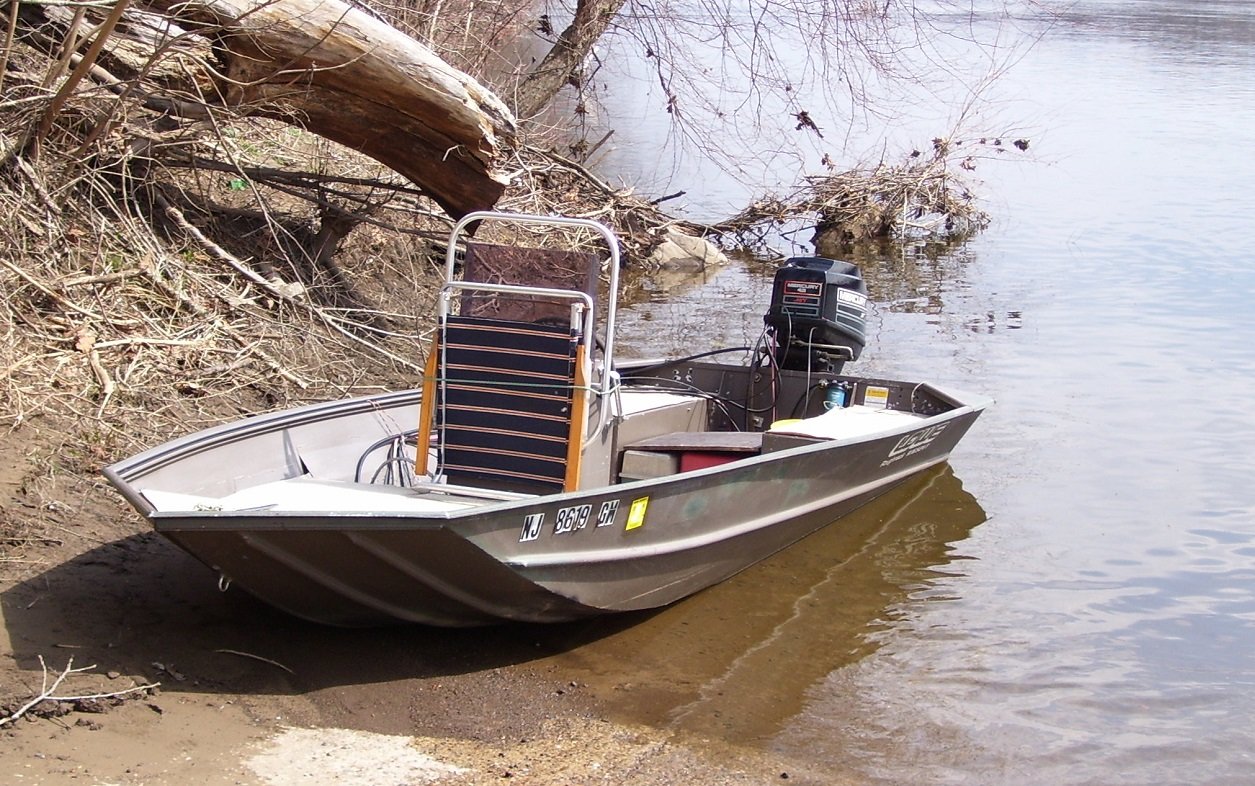 boat_at_ramp.jpg
