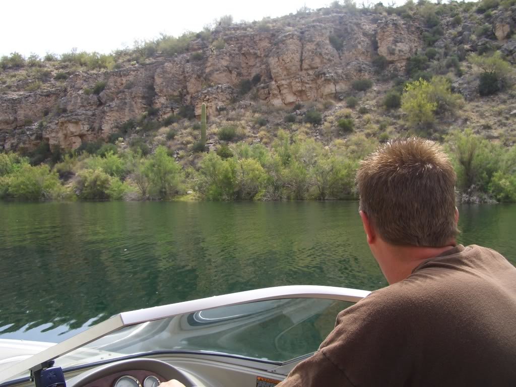 boating022_abea1e994e04177b2a3af3c4f40daef0f2ea0e36.jpg