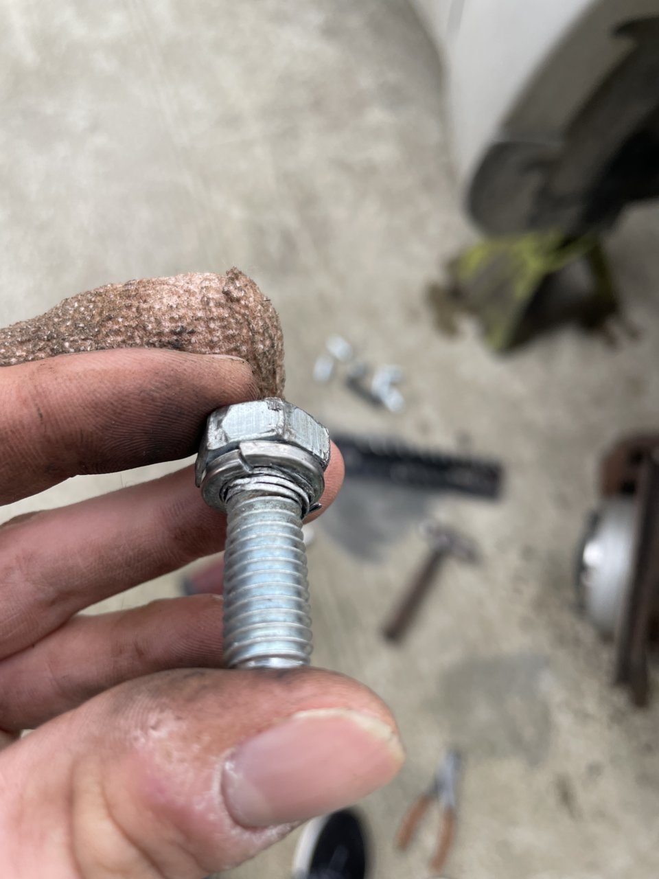 bolt.jpg