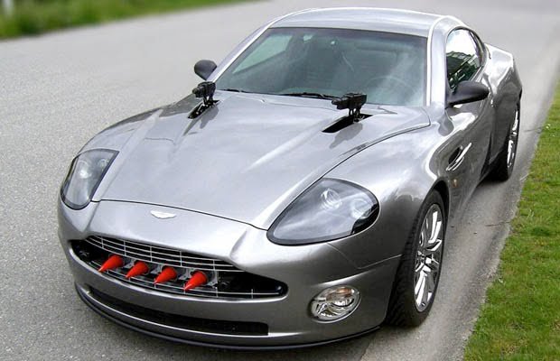 Bond-mobile-courtesy-.jpg