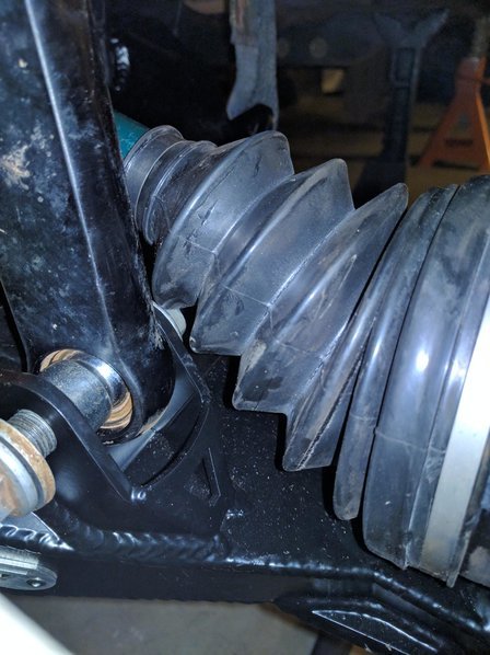 Boot-shock mount interference.jpg