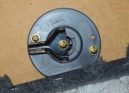 bottom latch.jpg