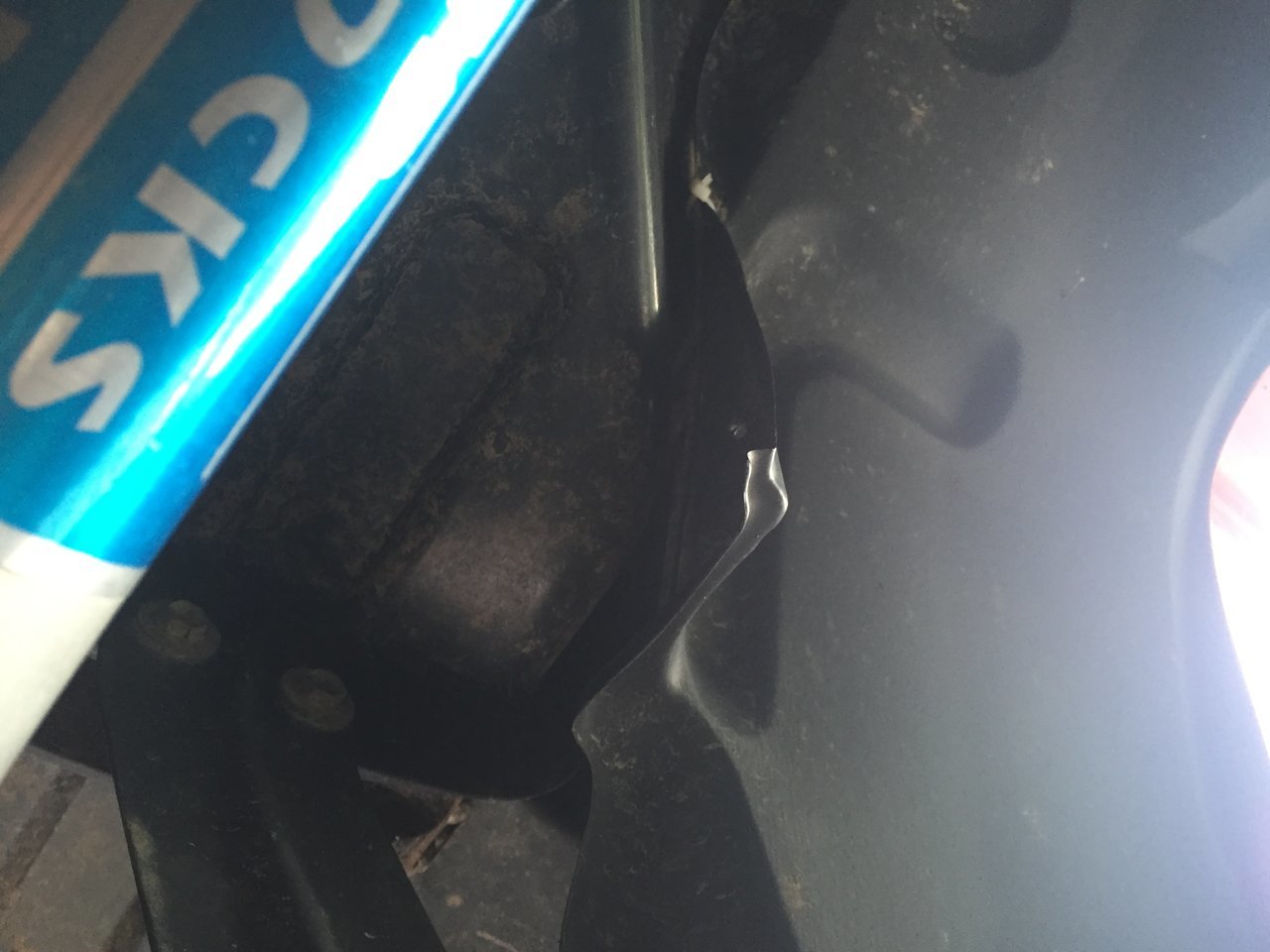 bottom reinforcement bolts.jpg